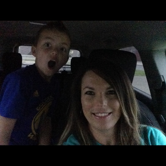 Meet your Posher, Stacie - Picture 1 of 1